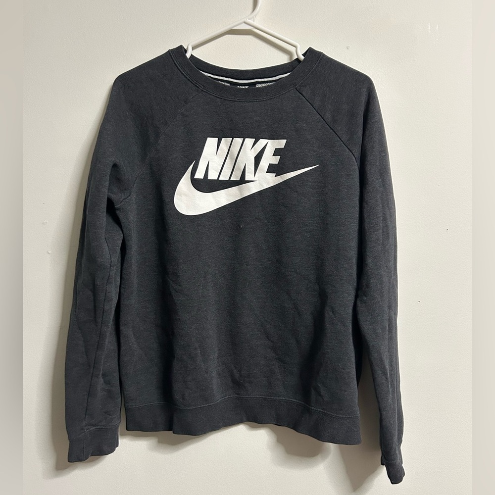Nike Grey Graphic Crewneck‎